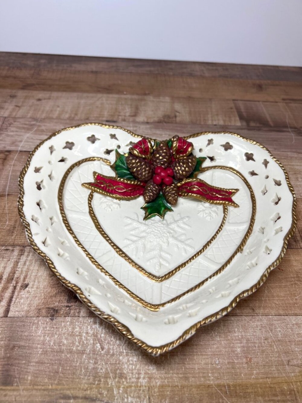 Heart-Shaped Ceramic Holiday Dish With Gold Trim & Pinecone Accents Christmas